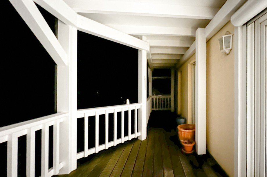 Balkon bei Nacht Erdgeschosswohnung Nesse- Apfelst�dt / Kornhochheim