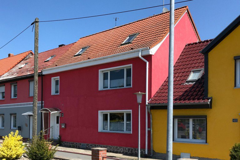 Modernes Reihenhaus im Gr�nen Bad Frankenhausen/Kyffh�user Reihenhaus Modernes Reihenhaus mit Winterg�rten, Sauna & gem�tlichem Innenhof