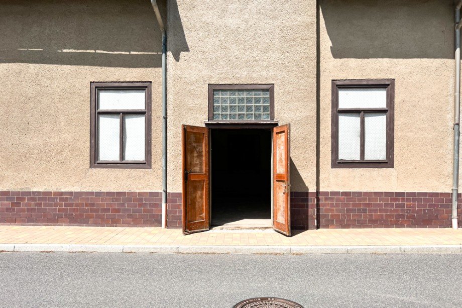 Hereinspaziert - Saaleingang Haus Saalfeld/Saale / Remsch�tz