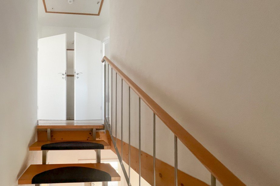 Treppe zum OG Einfamilienhaus Herbsleben
