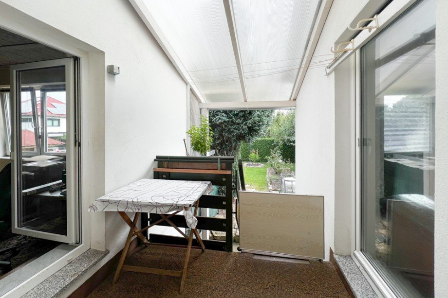 Kleine Terrasse mit Gartenzugang Einfamilienhaus Erfurt / Niedernissa