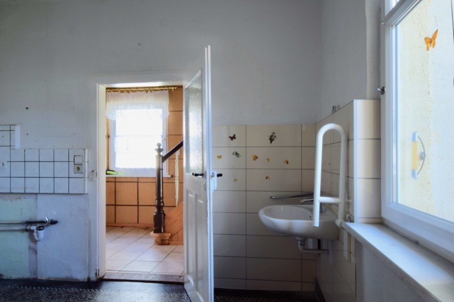Blick von der K�che in den Hausflur Doppelhaush�lfte Gr�fenhain/ Ohrdruf