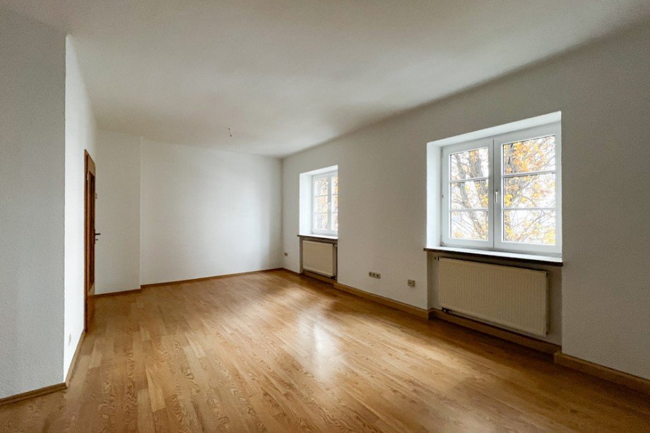 Gro�es Wohnzimmer Etagenwohnung Erfurt / Kr�mpfervorstadt