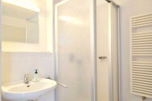 Kleines Duschbad Entz�ckende Maisonettewohnung mit Balkon und TG- Stellplatz