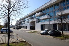 Modernes Ambiente im Gr�nen Exklusiver Wohnkomfort- m�blierte Terrassenwohnung in Klinik- & Unin�he