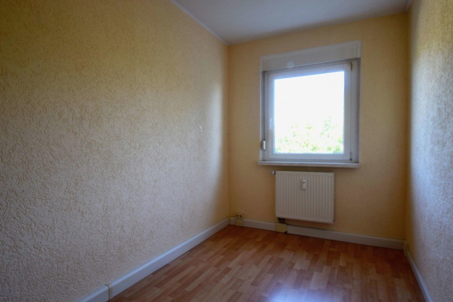 Schmales Schlafzimmer Etagenwohnung Eisenach