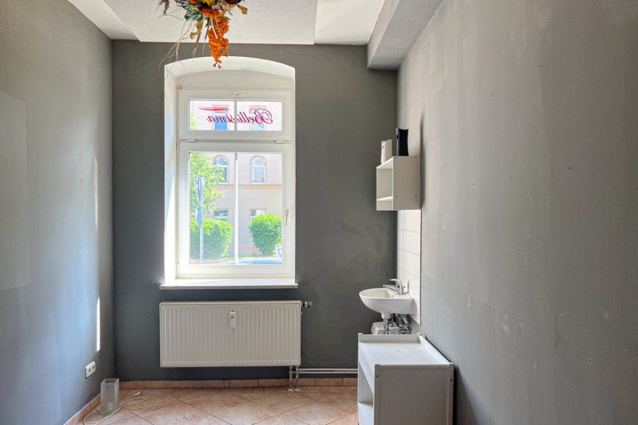 Hinteres Zimmer mit Blick zur Auenstra�e Ladenlokal Erfurt
