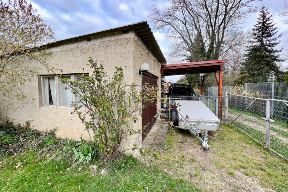 Garage am Grundst�cksende Doppelhaush�lfte Am Ettersberg
