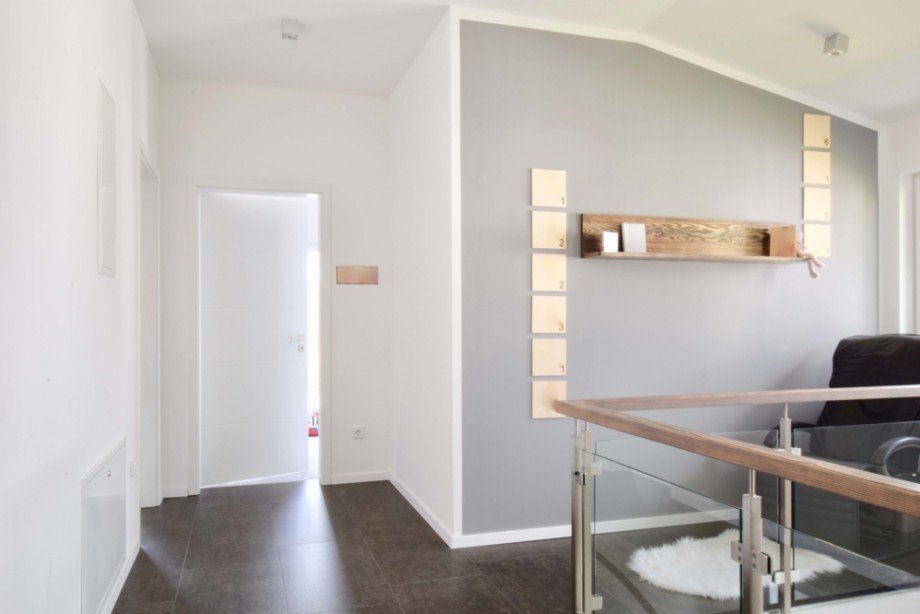 Flur mit Galerie im OG Einfamilienhaus Steinbach-Hallenberg/ Viernau