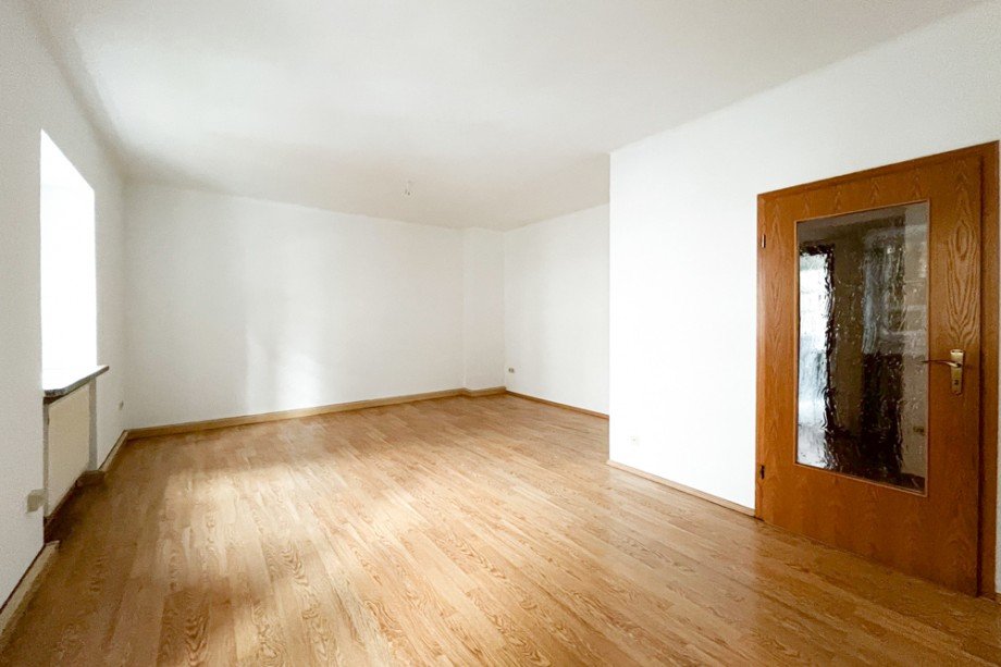 Wohn- und Esszimmer Etagenwohnung Erfurt / Kr�mpfervorstadt