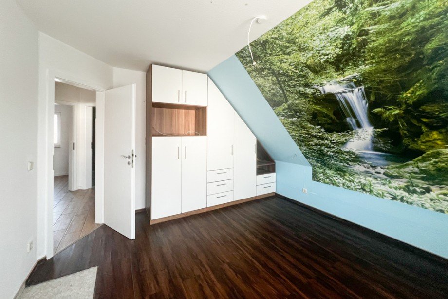 Wasserfallzimmer mit Einbauschrank Einfamilienhaus Herbsleben