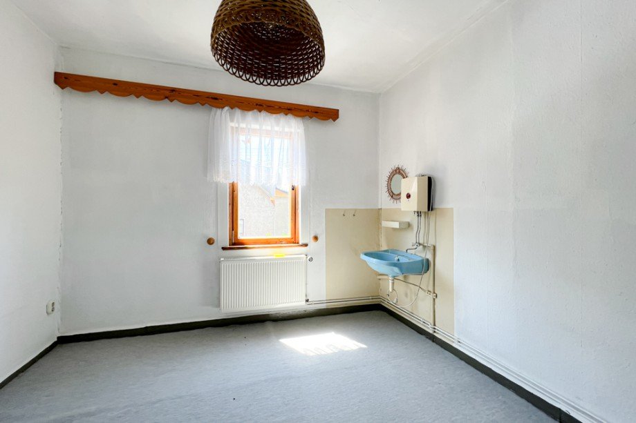 Schlafzimmer an der Stirnseite Haus Saalfeld/Saale / Remsch�tz