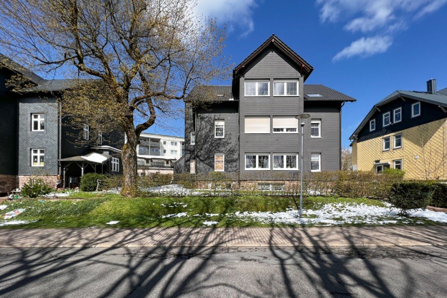 Stra�enansicht Einfamilienhaus Oberhof