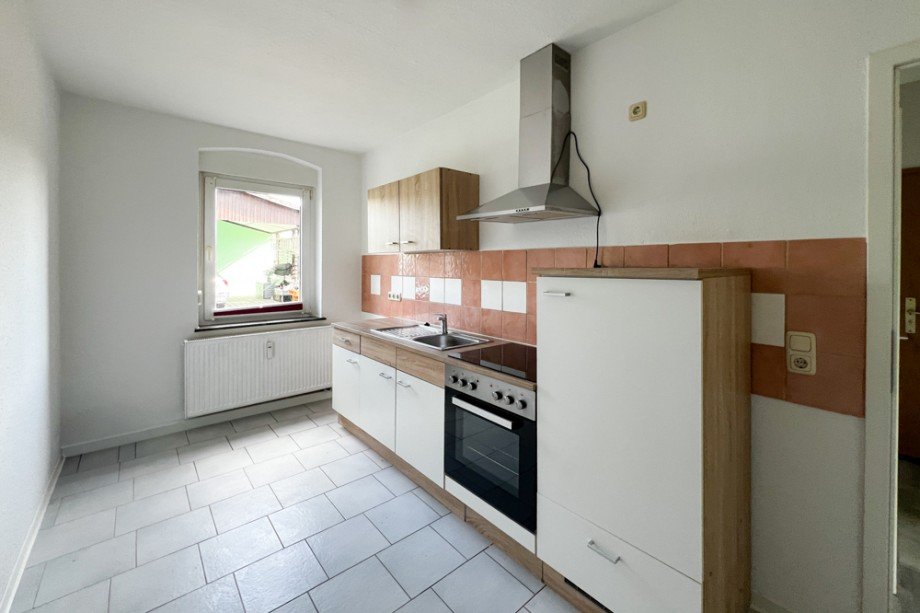 Tageslichtk�che mit Einbauk�che im EG Mehrfamilienhaus Erfurt
