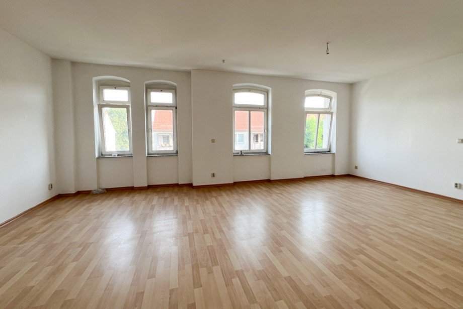 Fensterfront im Wohnzimmer Etagenwohnung Erfurt
