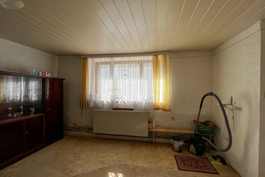 Wohnzimmerfenster stra�enseitig Bauernhaus Gro�heringen