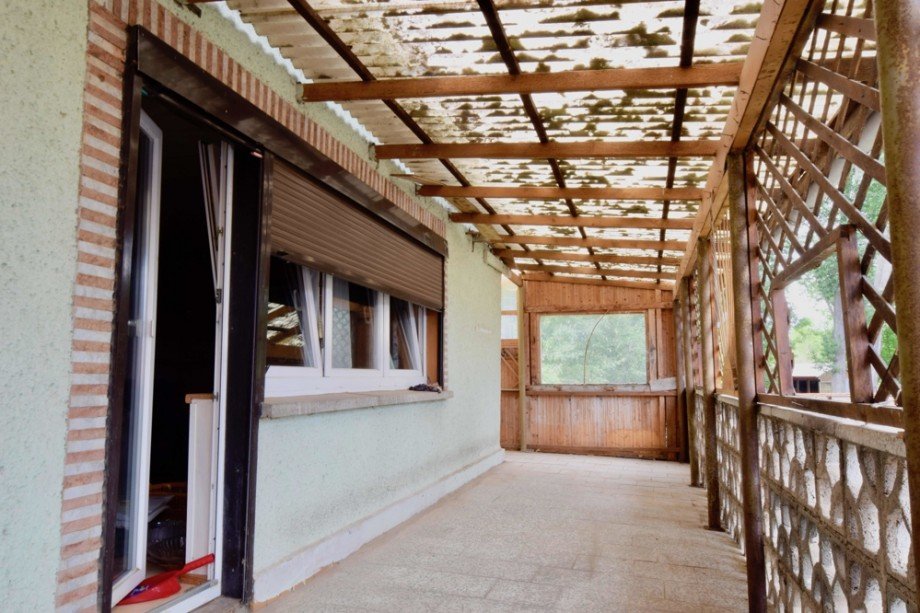 �berdachte Terrasse am Wohnzimmer Einfamilienhaus Kutzleben / L�tzens�mmern
