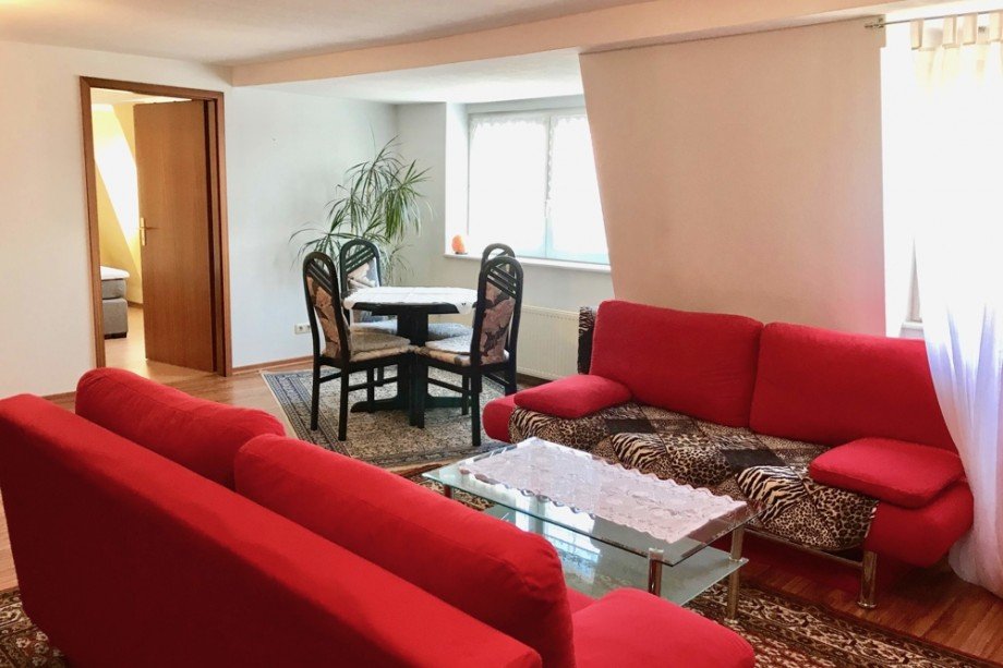 Wohn- und Esszimmer Dachgeschosswohnung Erfurt / Andreasvorstadt