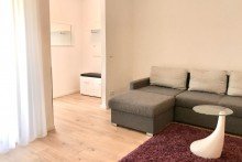 Blick vom Wohnzimmer in den Flur Exklusiver Wohnkomfort- m�blierte Terrassenwohnung in Klinik- & Unin�he