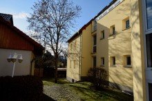 Seitenansicht MFH Gem�tliche Dreiraumwohnung mit Balkon im Erdgeschoss + TG- SP inkl.