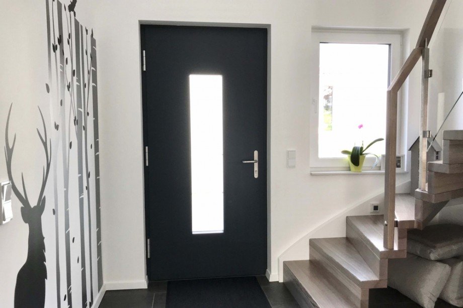 Eingangst�r im Erdgeschoss Einfamilienhaus Steinbach-Hallenberg/ Viernau