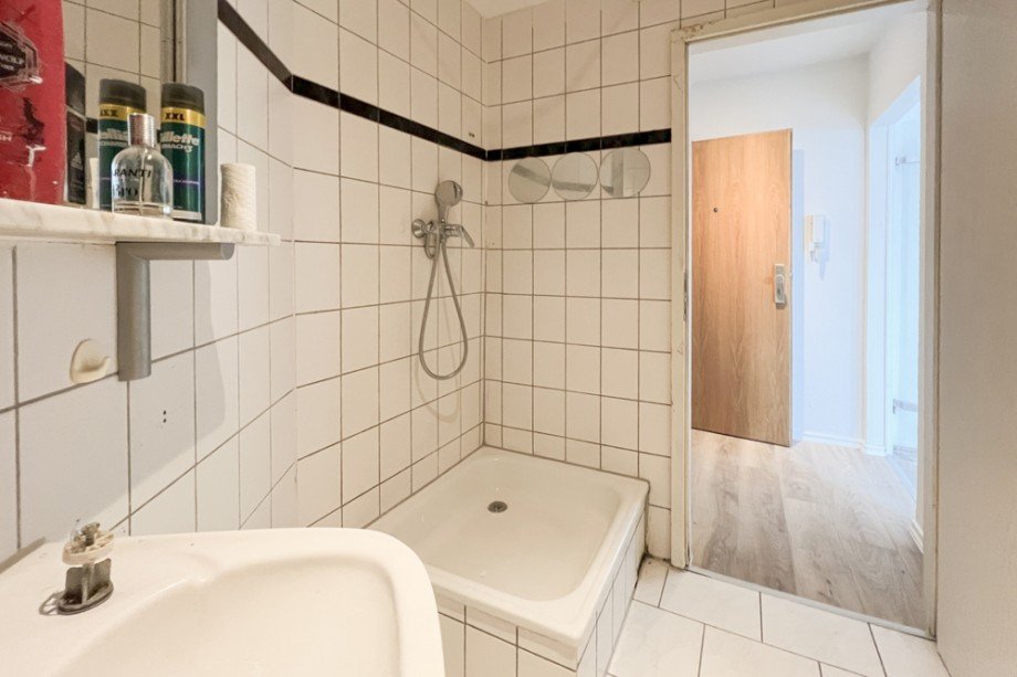 Bad mit Dusche Etagenwohnung Erfurt