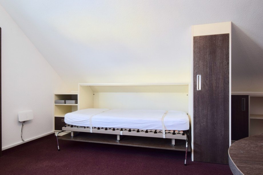 Eingepasstes G�stebett im B�ro Einfamilienhaus Erfurt
