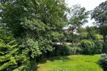 Garten hinter dem Haus Zweiraumwohnung mit Balkon im 1.OG im beliebten Erfurt M�bisburg