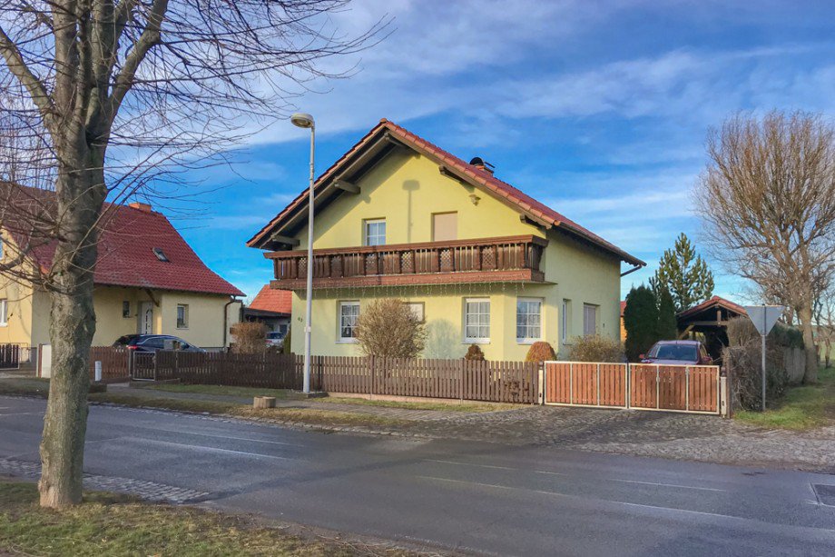 Wohnen auf zwei Etagen Einfamilienhaus Drei Gleichen OT M�hlberg