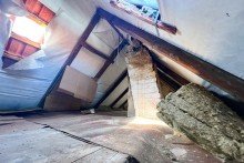 Ged�mmter Dachboden Wohnhaus Traditionelles Einfamilienhaus mit gro�er Scheune & h�bschem Garten