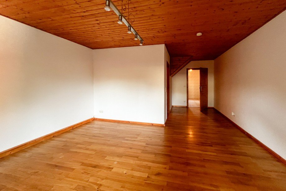 Blick vom Wohnzimmer in die K�che Maisonettewohnung Erfurt/ Vieselbach