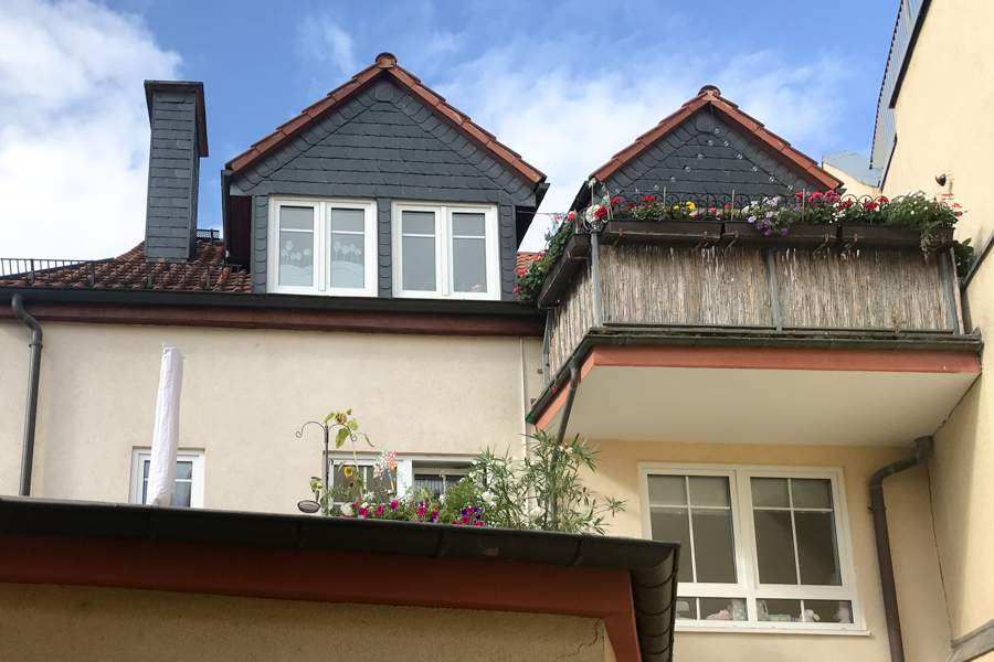 Blick aus der K�che auf das Vorderhaus Etagenwohnung Erfurt