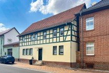Hausverkauf in Sch�nstedt_schelkmann Immobilien Liebevoll modernisiertes Bauernhaus mit separatem Garten