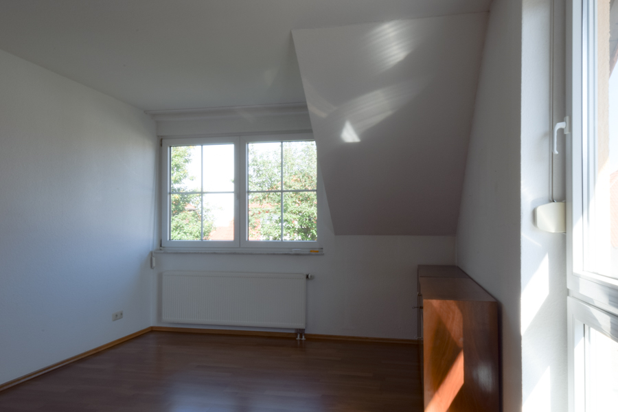 Schlafzimmerfenster Doppelhaush�lfte Erfurt/ Salomonsborn