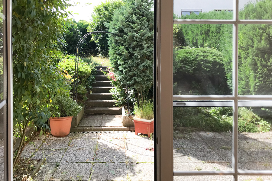 Blick in den Garten Doppelhaush�lfte Erfurt/ Salomonsborn