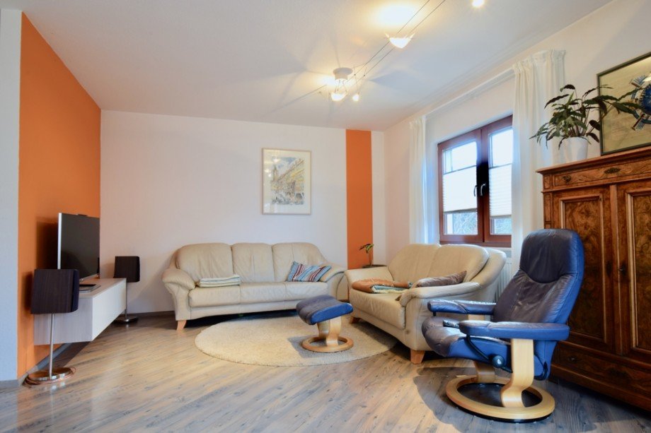 Wohnbereich im gro�en Wohnzimmer Einfamilienhaus Erfurt