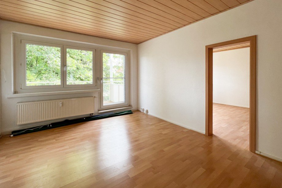 Wohnzimmer_ Etagenwohnung Erfurt / M�bisburg-Rhoda