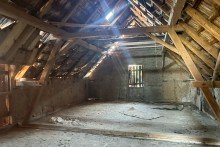 Obergeschoss Scheune Traditionelles Einfamilienhaus mit gro�er Scheune & h�bschem Garten