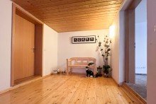 Diele im Obergeschoss mit Zugang Schlafzimmer Liebevoll modernisiertes Bauernhaus mit separatem Garten
