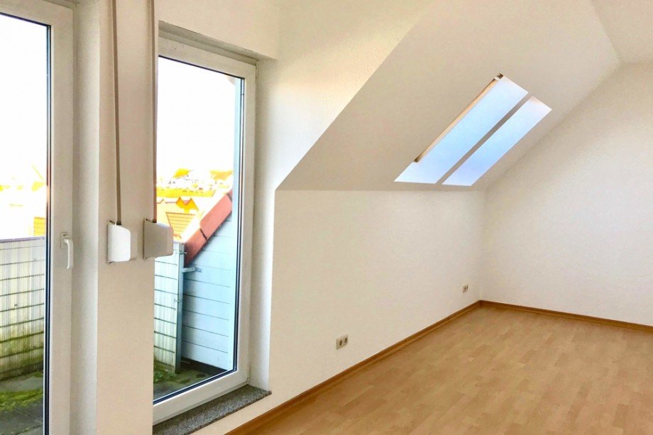 Schlafzimmer mit zweitem Balkon Etagenwohnung Erfurt