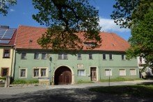 Denkmalgesch�tzter Vierseitenhof Denkmalgesch�tzter Vierseitenhof im Herzen Gr�fentonnas