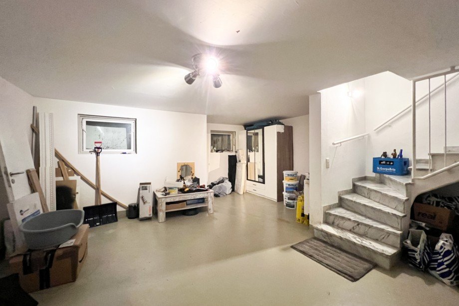 Gro�er Keller mit vielen Nutzungsm�glichkeiten Reihenmittelhaus Erfurt/ Frienstedt