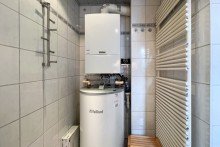 Gasheizung im Badezimmer Liebevoll modernisiertes Bauernhaus mit separatem Garten