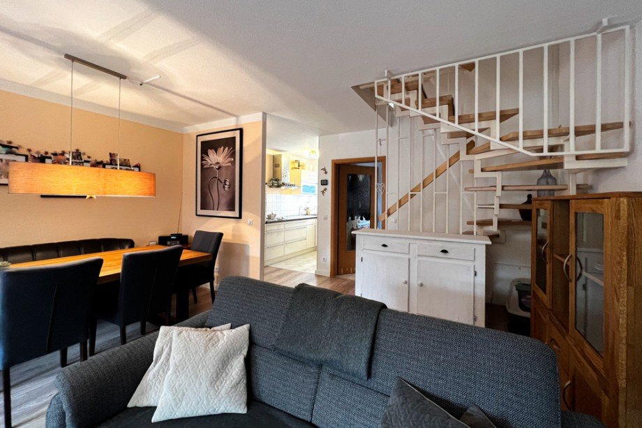 Blick vom Wohnzimmer in die K�che Reihenmittelhaus Grammetal