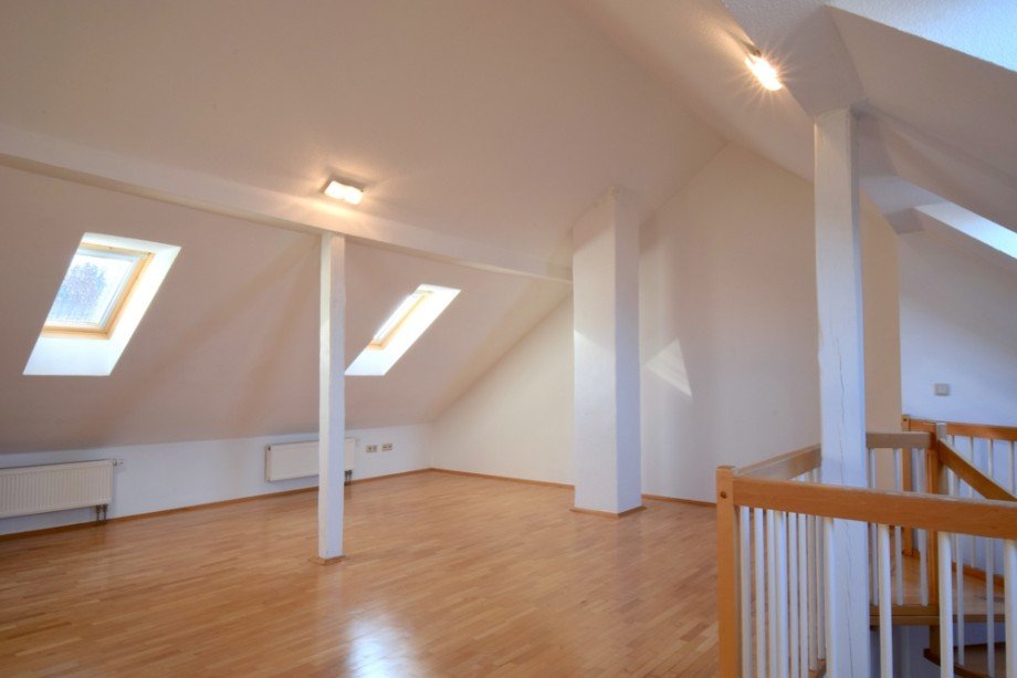 Gro�z�gige Behaglichkeit Maisonettewohnung Erfurt