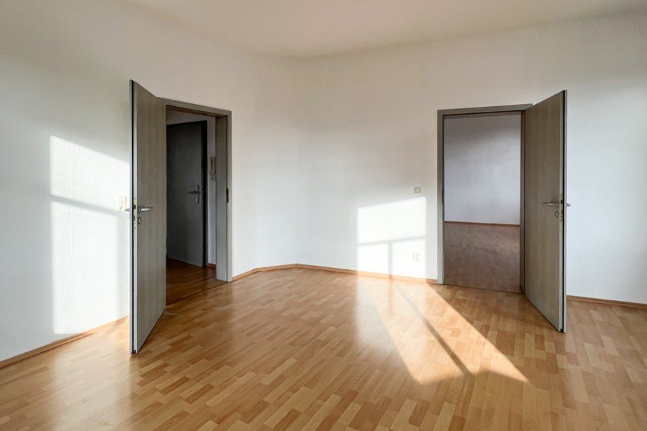 Blick vom Wohnzimmer in das Schlafzimmer Etagenwohnung Erfurt