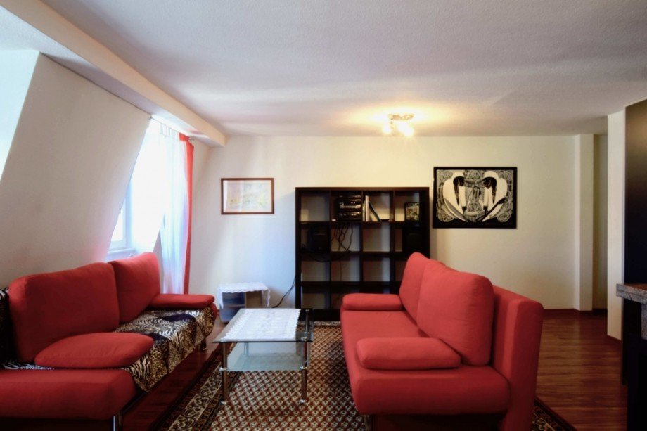 Gem�tlich eingerichtetes Wohnzimmer Dachgeschosswohnung Erfurt / Andreasvorstadt