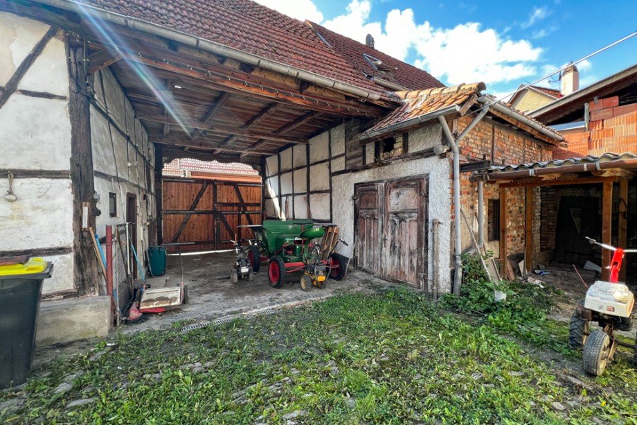 Einfahrt zum Grundst�ck Einfamilienhaus Drei Gleichen / M�hlberg