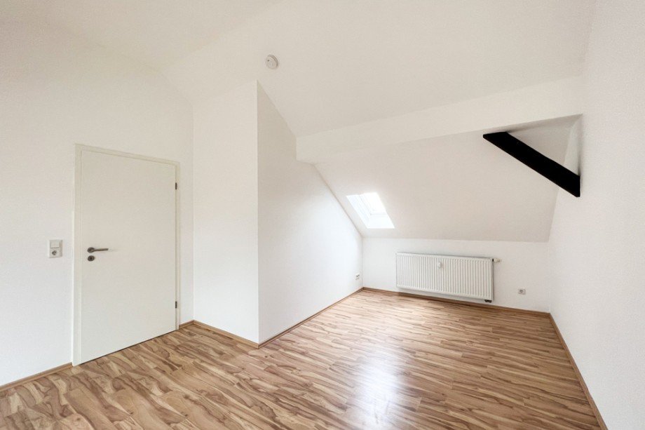 Gro�e Elternschlafzimmer Maisonettewohnung Erfurt