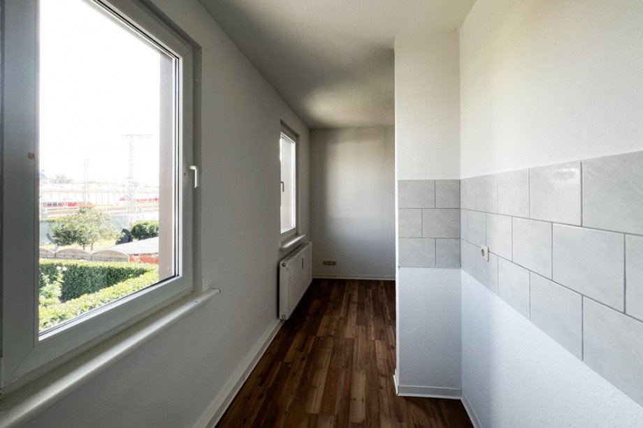 Blick von K�che ins Zimmer im 1.OG Mehrfamilienhaus Erfurt